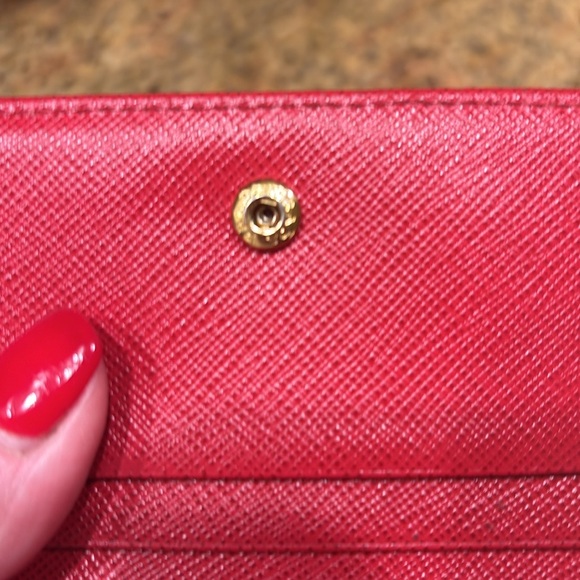 Prada Saffiano short billfold wallet - Picture 9 of 9